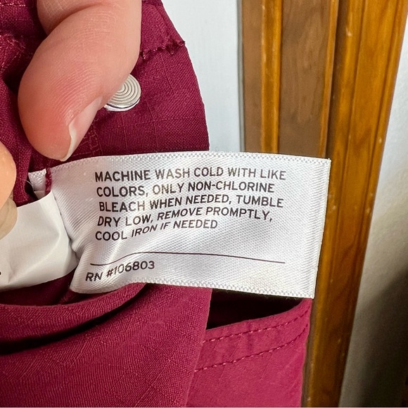 Duluth Heirloom Gardening Short Overalls Burgundy XL - Picture 7 of 8